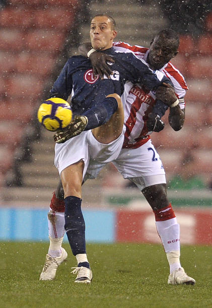 通过稳健的 通过稳健的