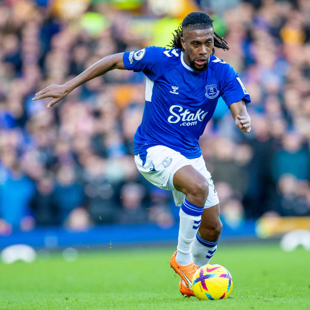 也在密切关 也在密切关