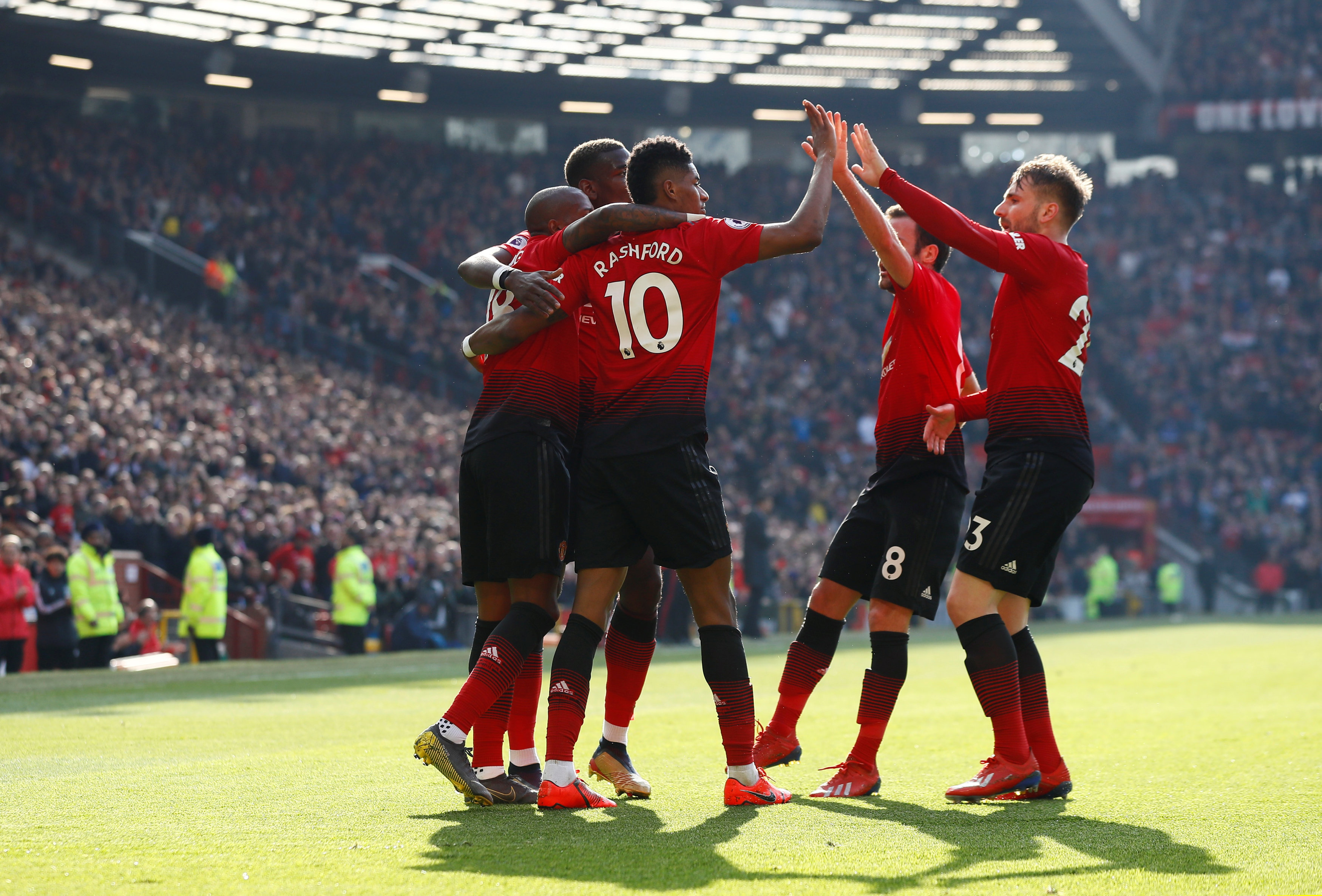 挥汗如雨 挥汗如雨